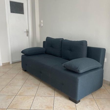 Peroulia Apartments Kómboi Eksteriør billede