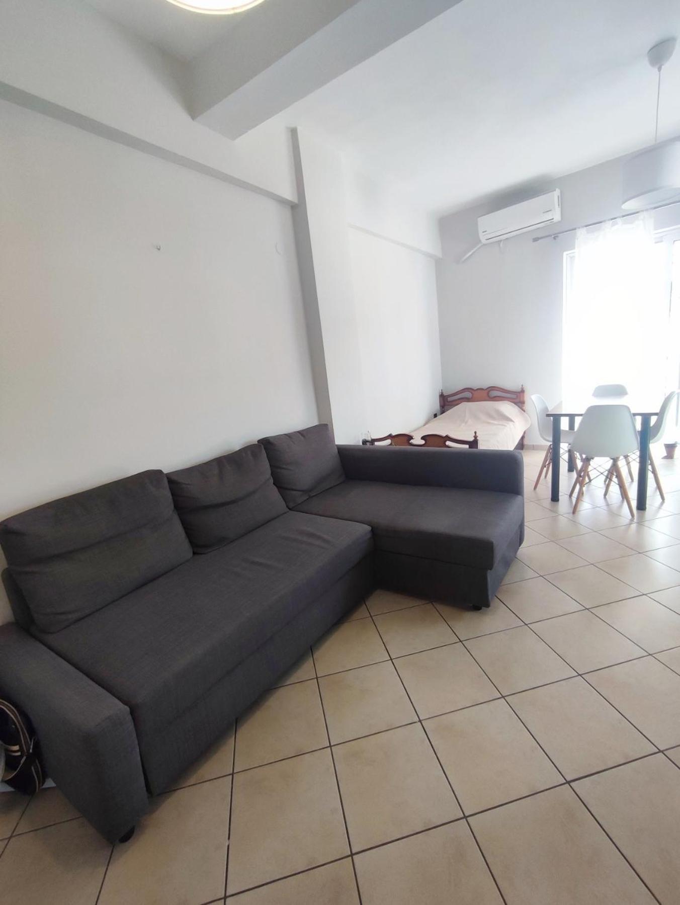 Peroulia Apartments Kómboi Eksteriør billede