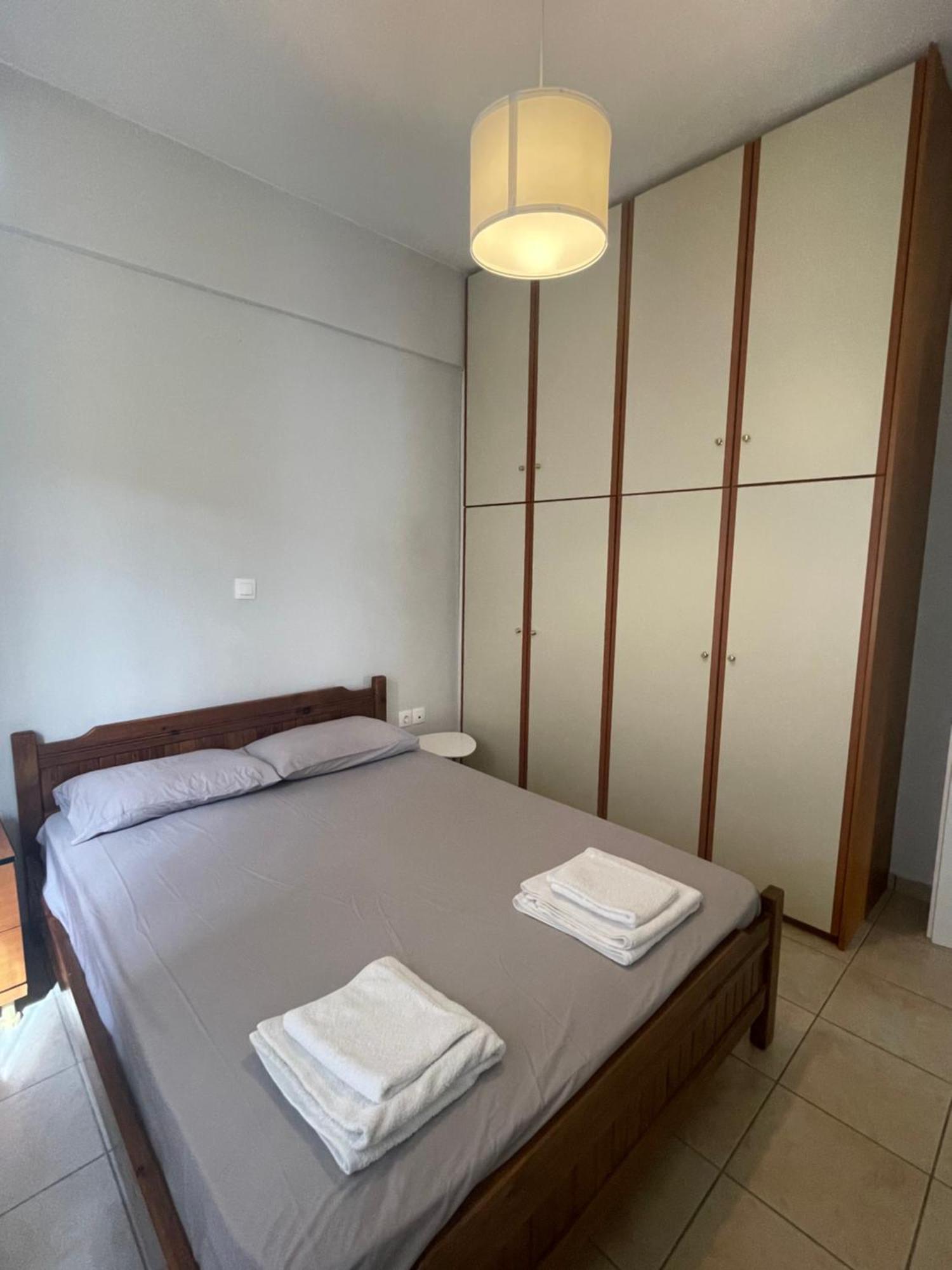 Peroulia Apartments Kómboi Eksteriør billede